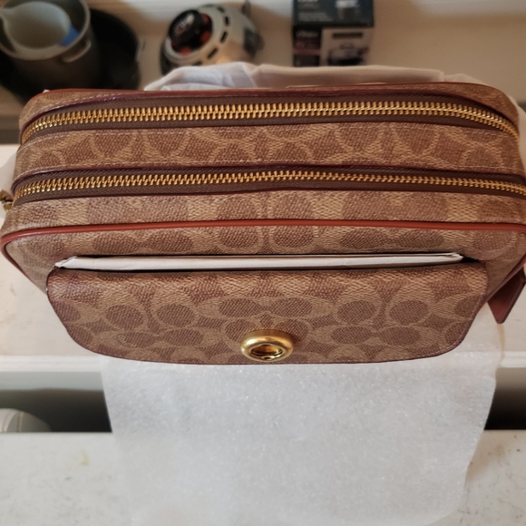 Coach Cassie Camera Bag In Signature Canvas - Picture 8 of 16